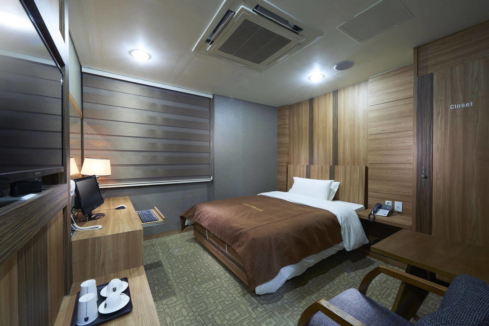 Benikea Premier Hotel Siheung Luaran gambar