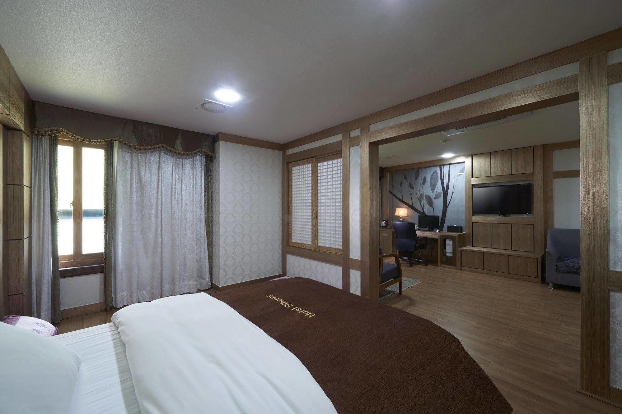 Benikea Premier Hotel Siheung Luaran gambar